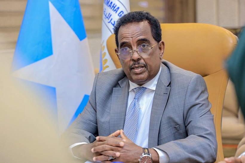 Wasiirka Arrimaha Gudaha Cali Yuusuf Cali (Xoosh).jpg